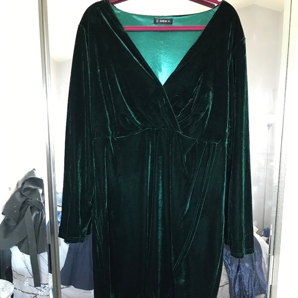 Midi Dark Green Velvet Dress - Picture 2 of 4